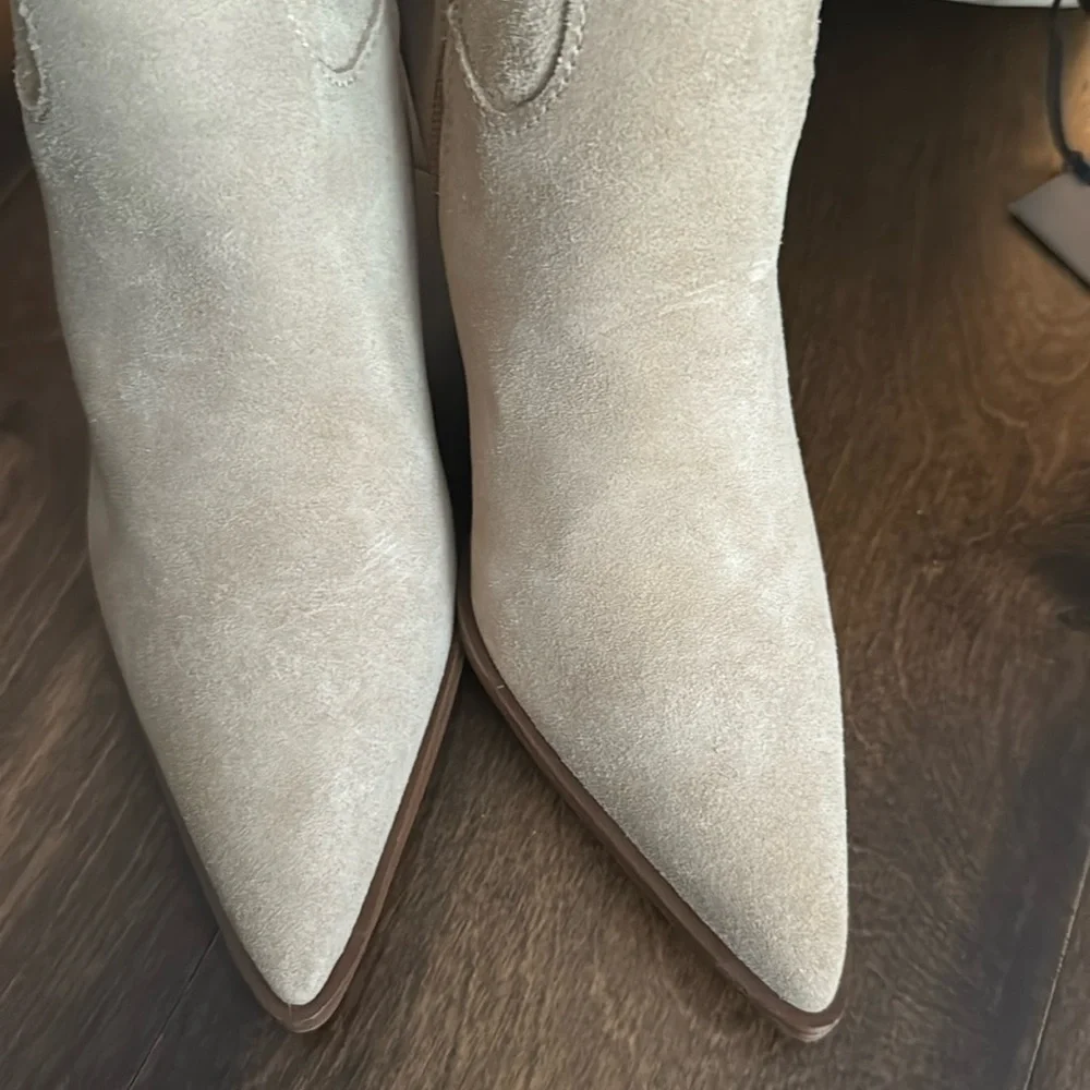 VINCE CAMUTO Oyennda Tall Boot NEW - Picture 12 of 16